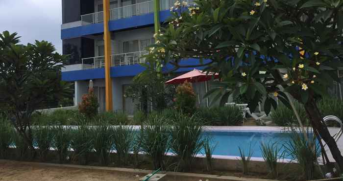 EXTERIOR_BUILDING Jepara Beach Hotel 