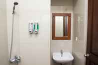 Toilet Kamar Amira Hotel Bandung