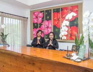 Lobi 2 Amira Hotel Bandung