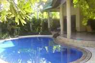 Swimming Pool Bali Golden Villas