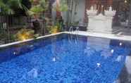 Swimming Pool 5 Stana Puri Anom Guest House