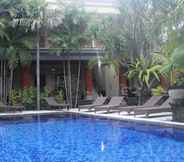 Swimming Pool 3 Stana Puri Anom Guest House