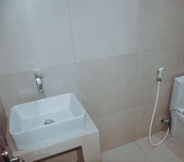 In-room Bathroom 4 DS CoLive Sinabung