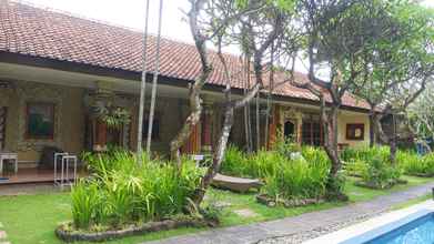 Bangunan 4 Cafe Locca Hostel