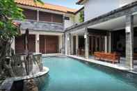 Swimming Pool 9 Bedroom GERHANA Villa Kuta Bali