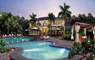 Swimming Pool 2 Maple House Hotel Lembang @ Villa Istana Bunga 