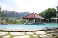 Swimming Pool Bamboo Village Hotel @ Villa Istana Bunga