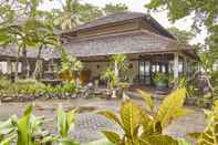 Lobi Anyer Cottage Hotel Beach Resort