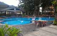 Swimming Pool 4 Anyer Cottage Hotel Beach Resort