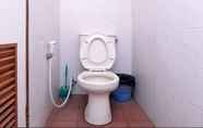 Toilet Kamar 6 Villa Istana Bunga - K2-6