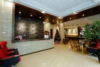 Lobi The Batik Hotel Medan