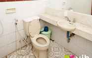 Toilet Kamar 5 Villa Istana Bunga - W5 