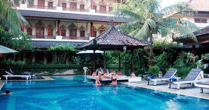 Swimming Pool Bakung Sari Resort and Spa		