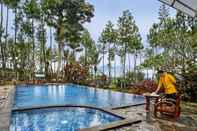 Swimming Pool Jambuluwuk Convention Hall & Resort Puncak