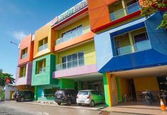 Bangunan 3 OYO 770 De Nearby Hotel