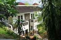 ภายนอกอาคาร Hotel Minahasa Manado