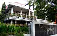 ภายนอกอาคาร 4 Hotel Minahasa Manado