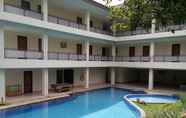 Kolam Renang 6 Ole Suites Cottage