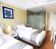Bedroom 5 F Hotel Jakarta