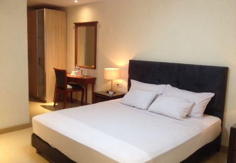 Bedroom Omega Hotel Karawang