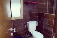 In-room Bathroom Omega Hotel Karawang