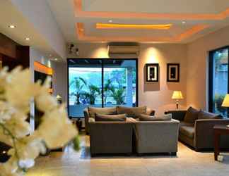 Lobby 2 Omega Hotel Karawang