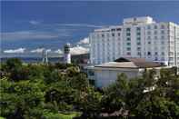 Bên ngoài Sintesa Peninsula Hotel Manado