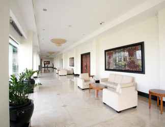 Lobby 2 Sintesa Peninsula Hotel Manado