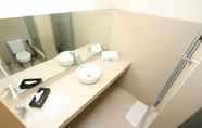 Toilet Kamar 7 Griya Sintesa Manado