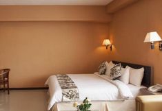 Bedroom 4 Borneo Emerald Hotel