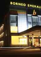 EXTERIOR_BUILDING Borneo Emerald Hotel