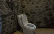 Toilet Kamar 4 Pondok Wisata Adas