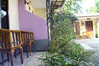 Luar Bangunan 4 Griya Sumber Rejeki Homestay