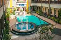 Swimming Pool Sun In Pangandaran Hotel