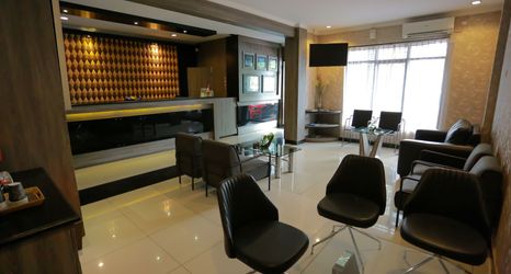 Lobby 2 Hotel & Resto Selamet