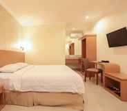 Bedroom 4 Ramayana Hotel Makassar
