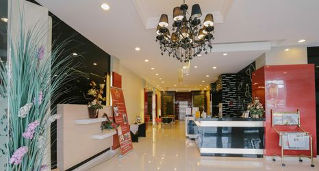 로비 2 Hotel Pengayoman