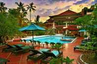 Kolam Renang Puri Naga Beachfront Cottages