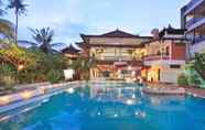 Kolam Renang 2 Puri Naga Beachfront Cottages