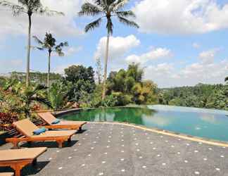 Swimming Pool 2 Tanah Merah Art Resort