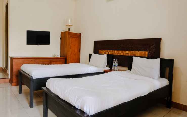 Hotel Mahkota Plengkung by eCommerceLoka Banyuwangi - Standard Twin