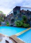 SWIMMING_POOL Hotel Mahkota Plengkung by Ecommerceloka