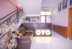 Lobby 6 OYO 884 Rumoh PMI Hotel
