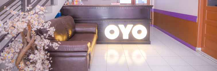 Lobby OYO 884 Rumoh PMI Hotel