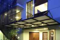 Exterior Java Go Residence by Jiwa Jawa