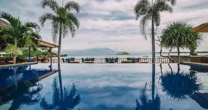 Swimming Pool Bay Shore Huts Lembongan