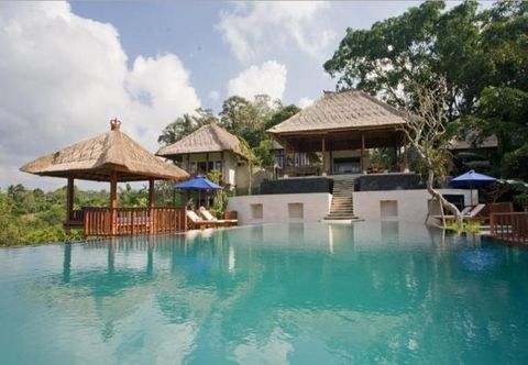 Swimming Pool Amori Villas