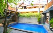 Swimming Pool 6 D'Astri Guest House
