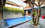 Swimming Pool 5 D'Astri Guest House