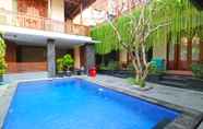 Swimming Pool 4 D'Astri Guest House